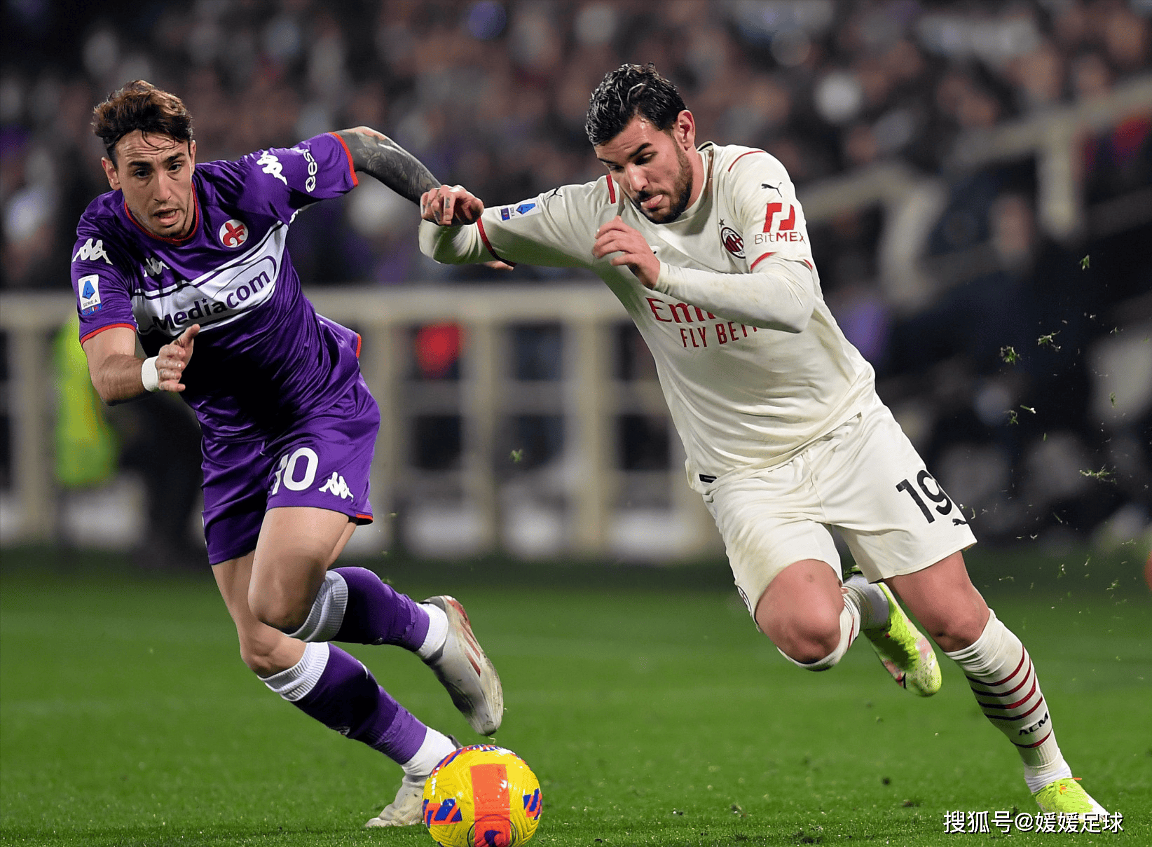 开云体育APP下载-佛罗伦萨客场取胜，逆转比分，球队信心大增