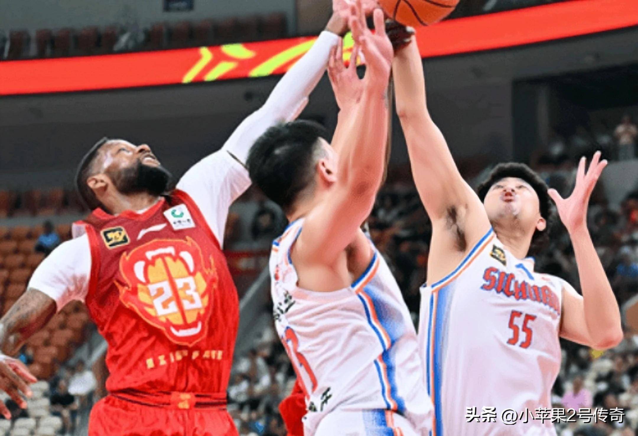 关于四川队主场大胜，取得本赛季首胜的信息