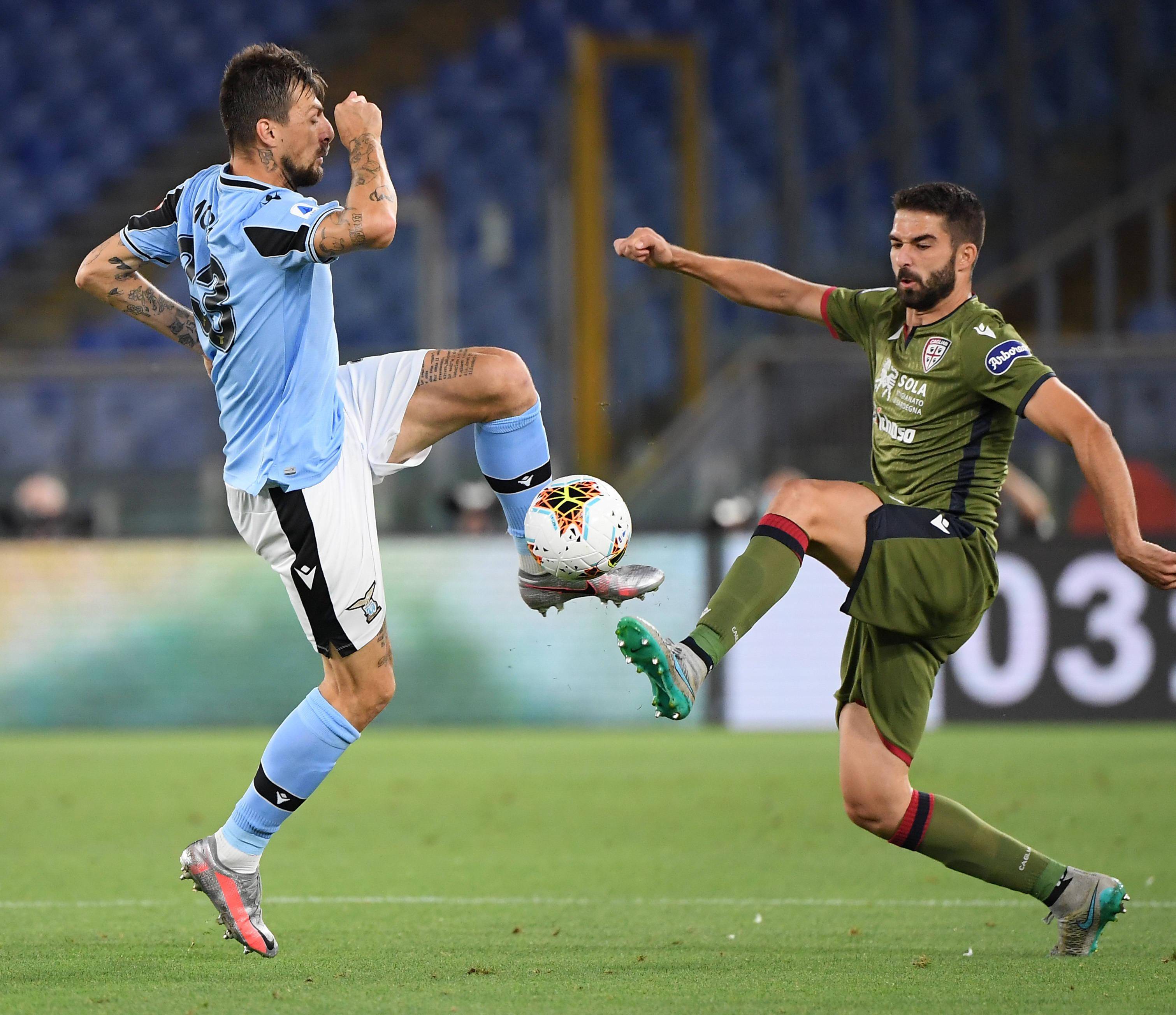 关于拉齐奥主场大获胜利，领跑积分榜的信息