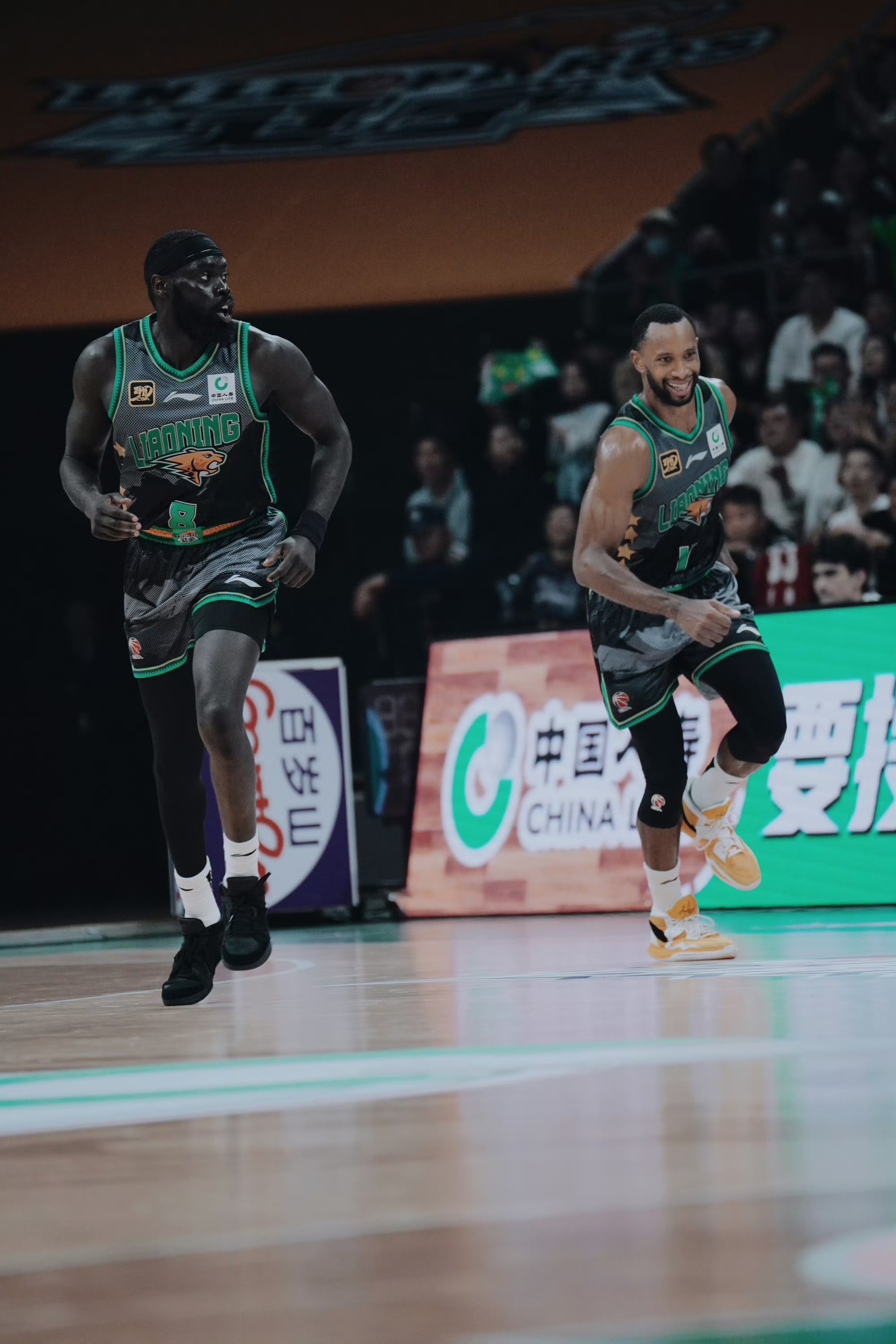 新赛季CBA引发球迷热议，实力悬殊明显