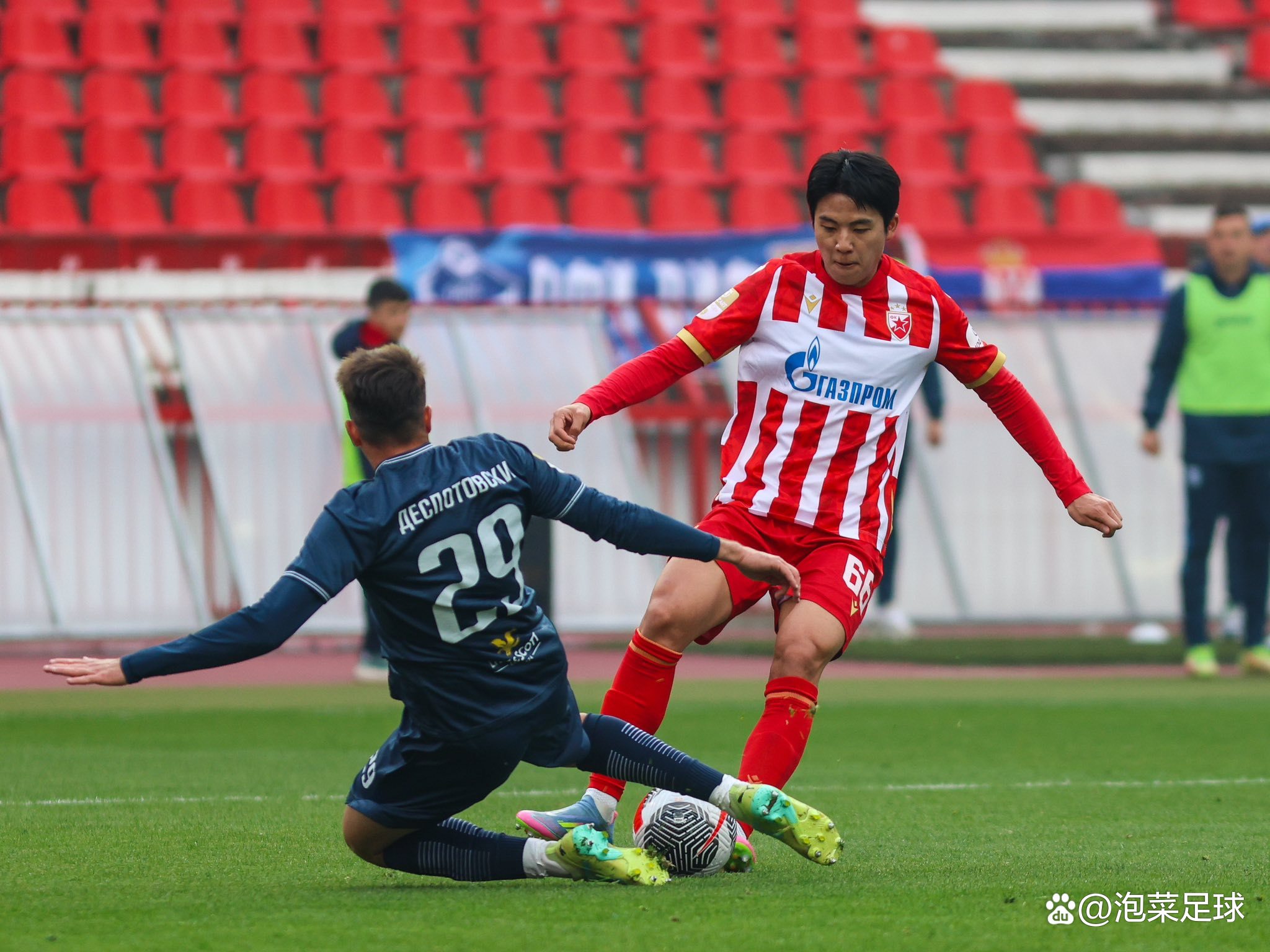 包含韩国足球队成功击败澳大利亚一役的词条