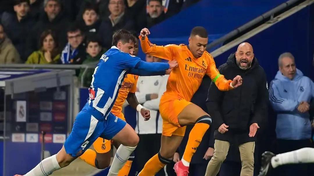 开云体育app-梅西遭遇库里绝杀，德甲局势紧张