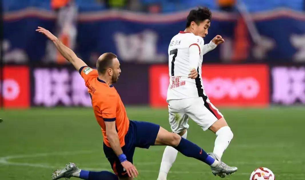 开云下载-包含普雷斯顿主场大胜，保级希望重新燃起的词条