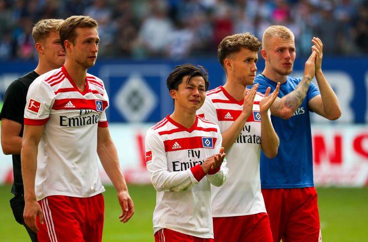 包含波鸿球员表现可圈可点，但客场不敌纽伦堡的词条