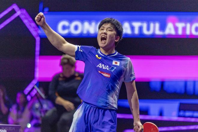 奥地利队完胜波兰队，张本智和点燃赛场