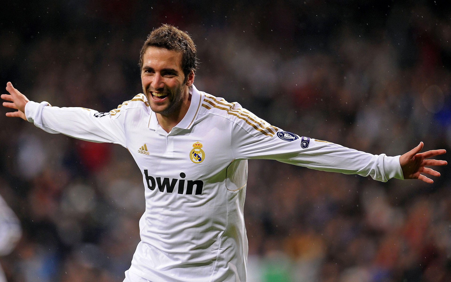 雨战苏格兰，比利时车王在古老街道的制霸之谜