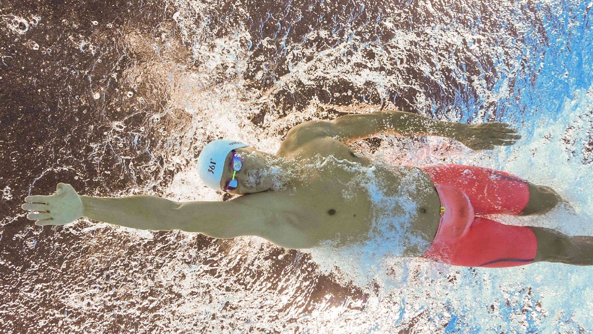 开云体育入口-稳如磐石，尤文力克瑞典；关键先生，苏亚雷斯一锤定音