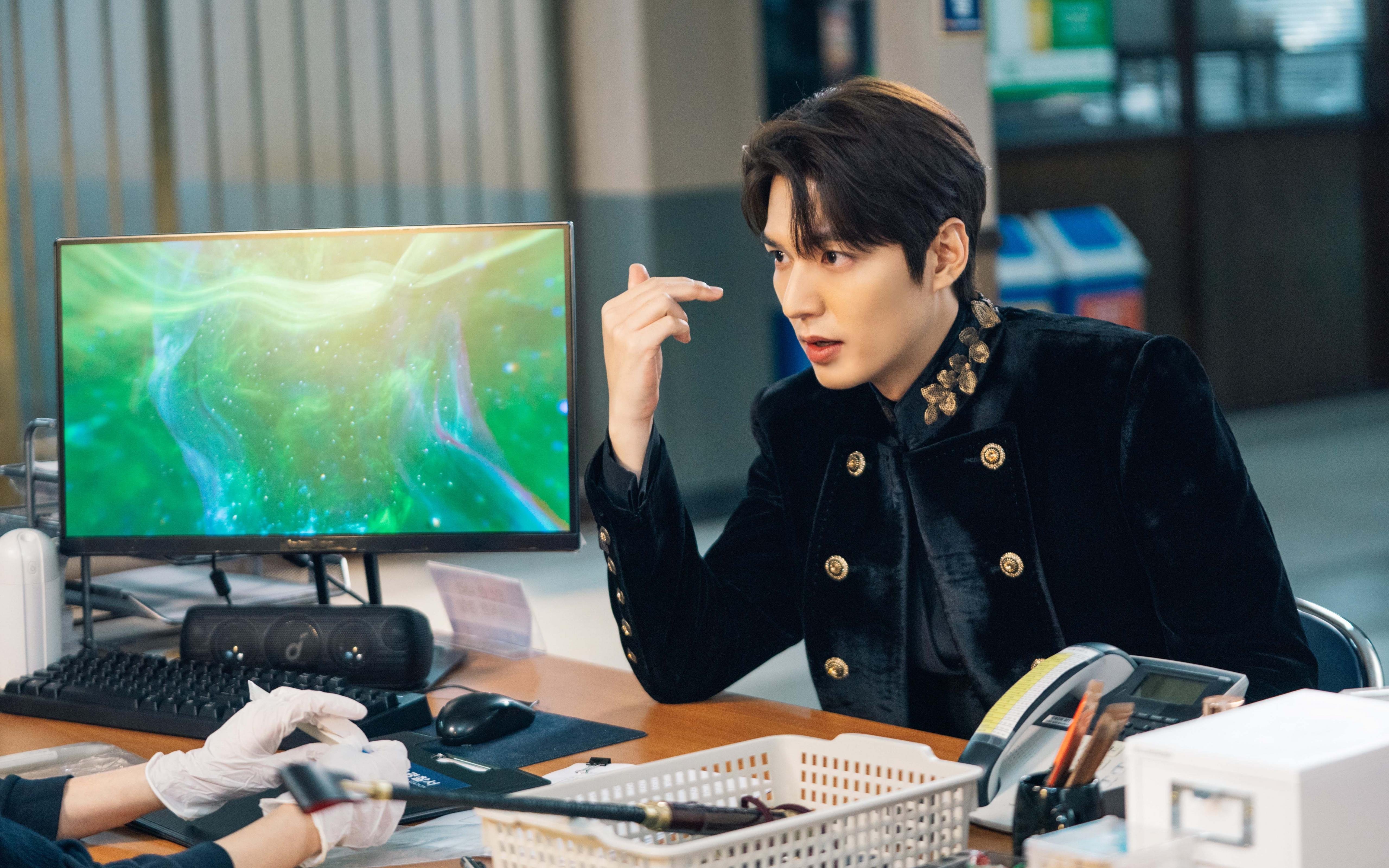 开云体育平台APP-燃尽黑夜，罗德里格西决夜逆光屠龙