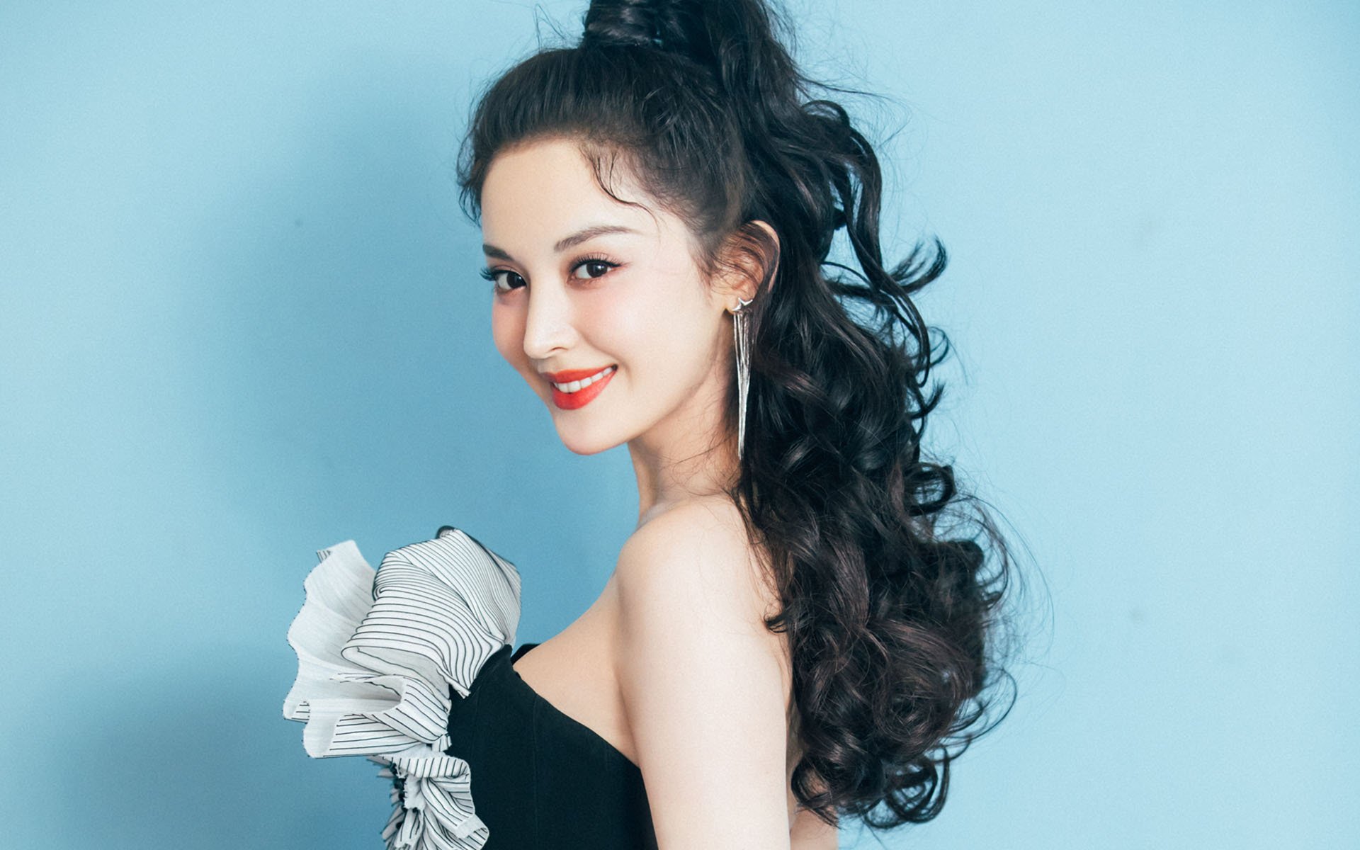 长剑出鞘—欧冠之夜罗德里一球定乾坤