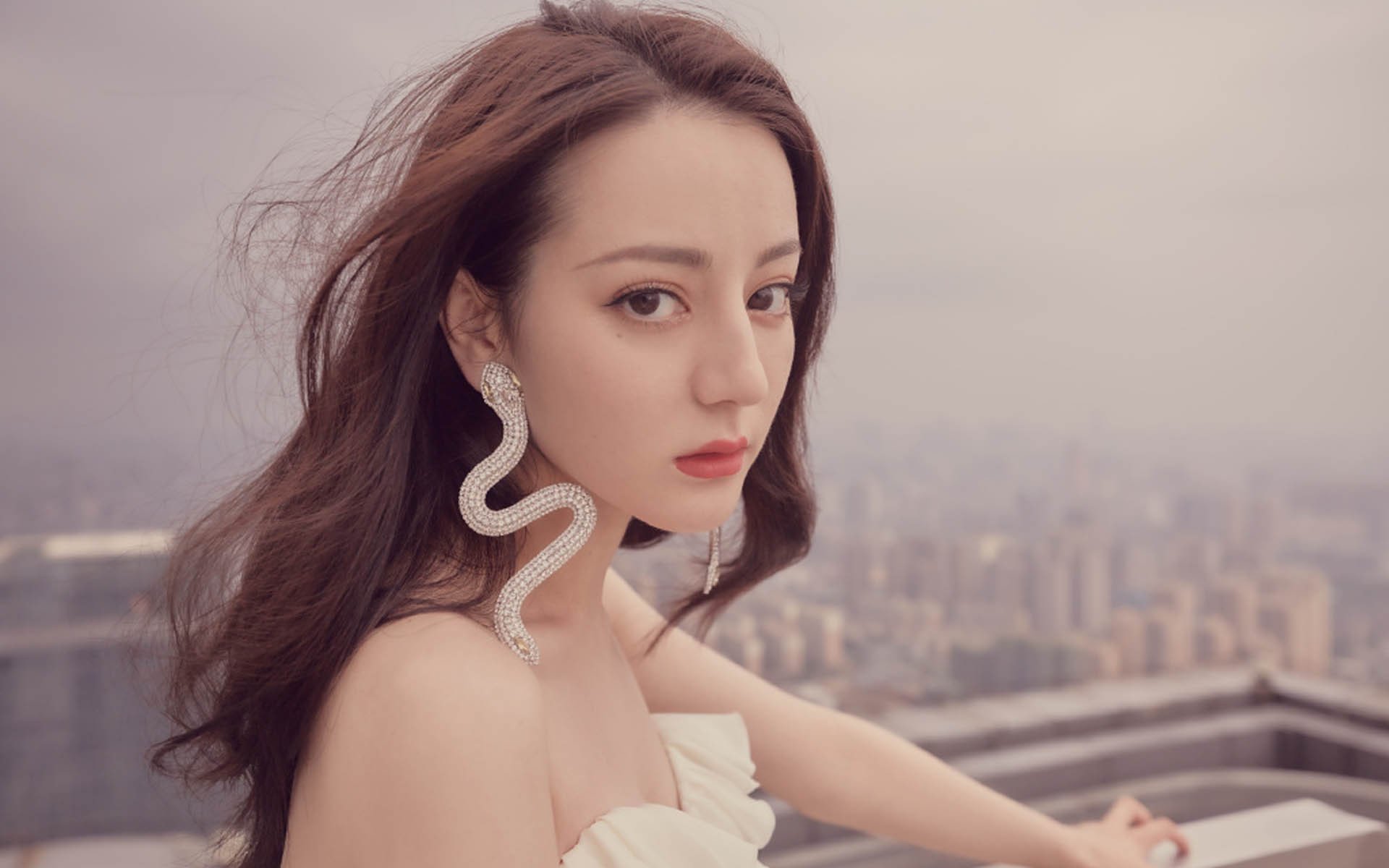 开云体育app-冰火双重奏，开拓者攻陷北国，德罗赞驭风开启新时代